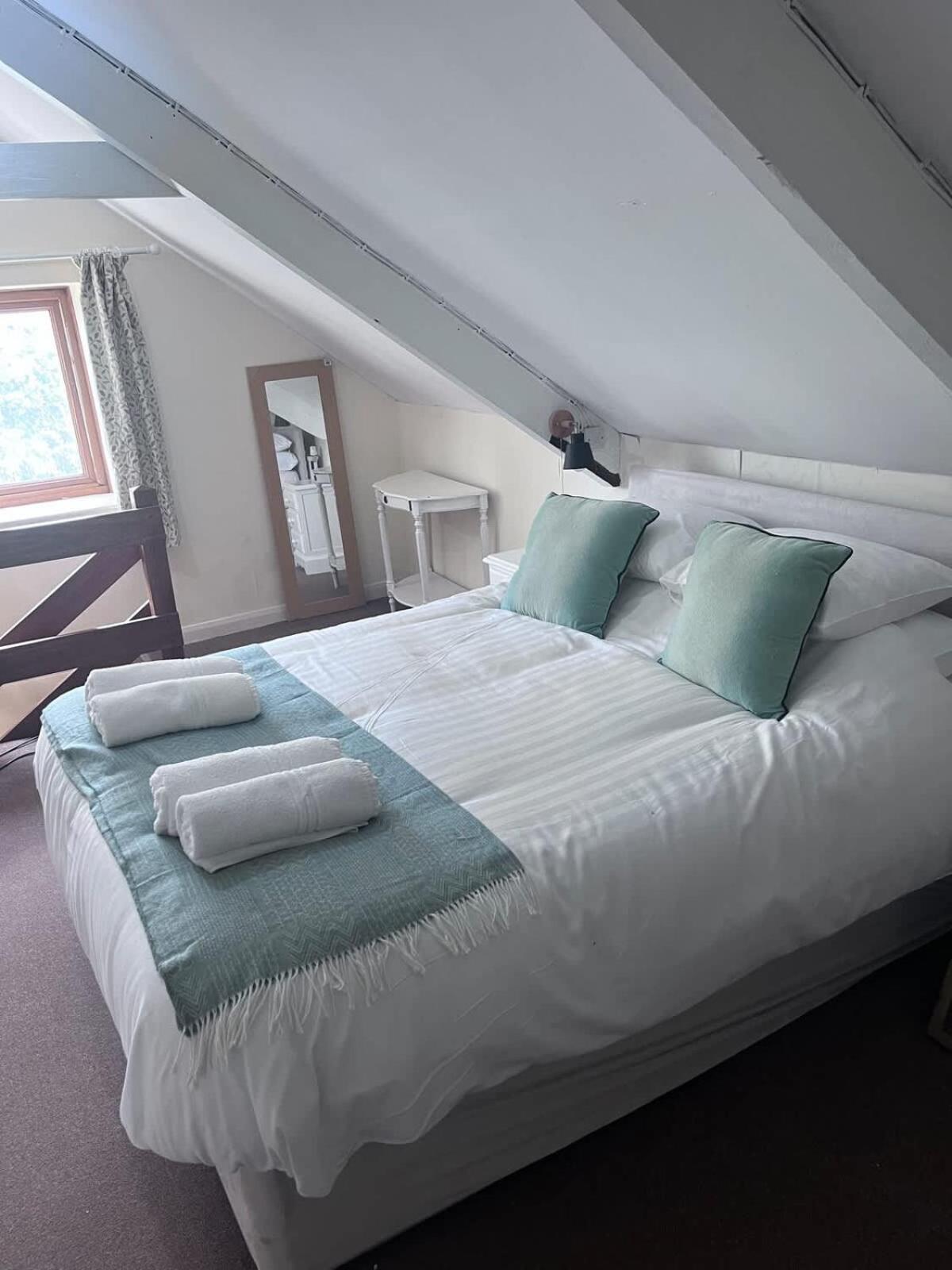 Farmhouse Apartment Saint Ishmaels  Kültér fotó